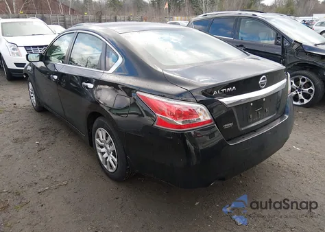 2015 Nissan Altima 2.5 S z USA, uszkodzony, nr VIN 1N4AL3AP6FC186035